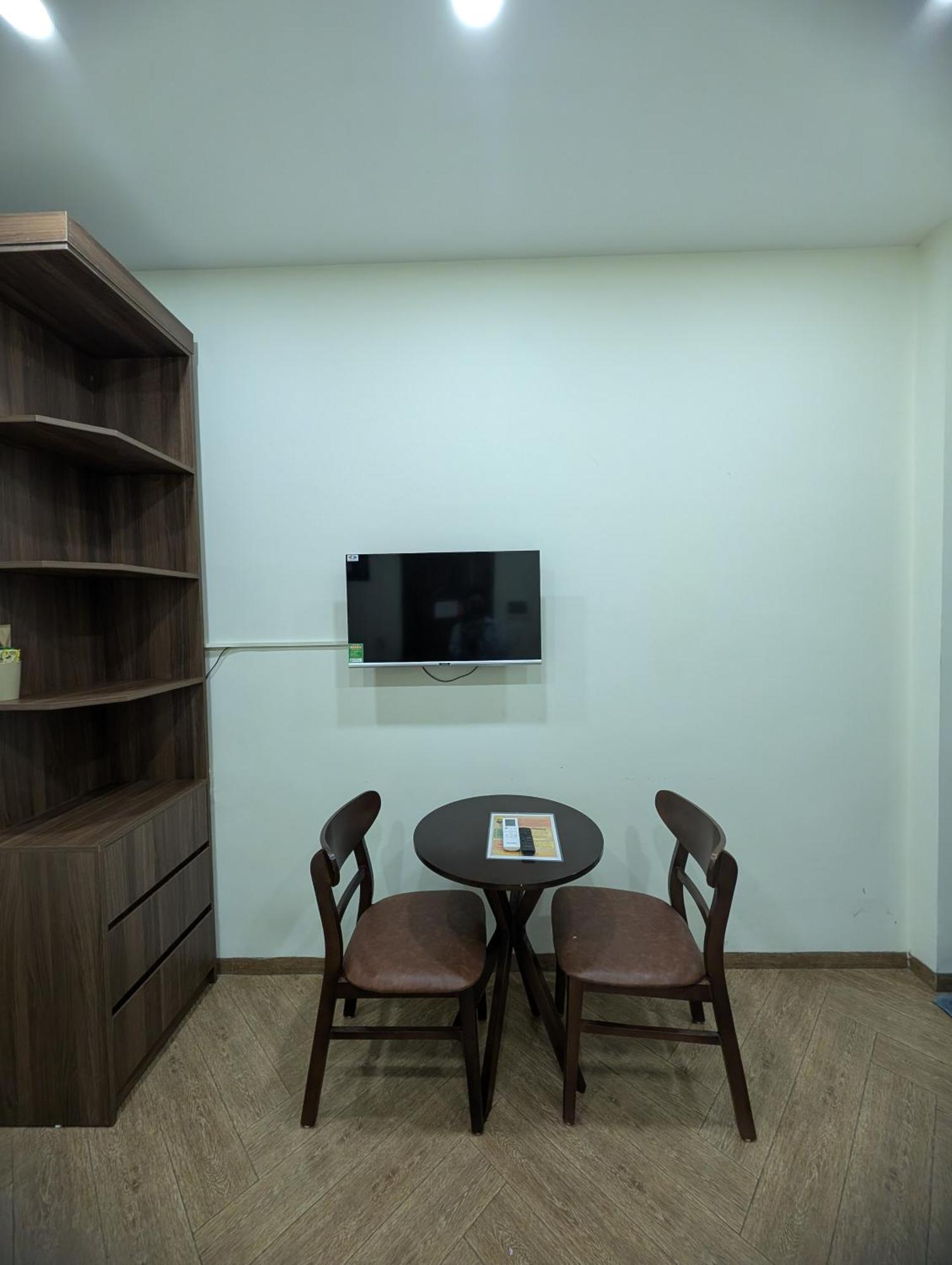 Era Apartment 158 Nguyen Khanh Toan Hanoi Esterno foto
