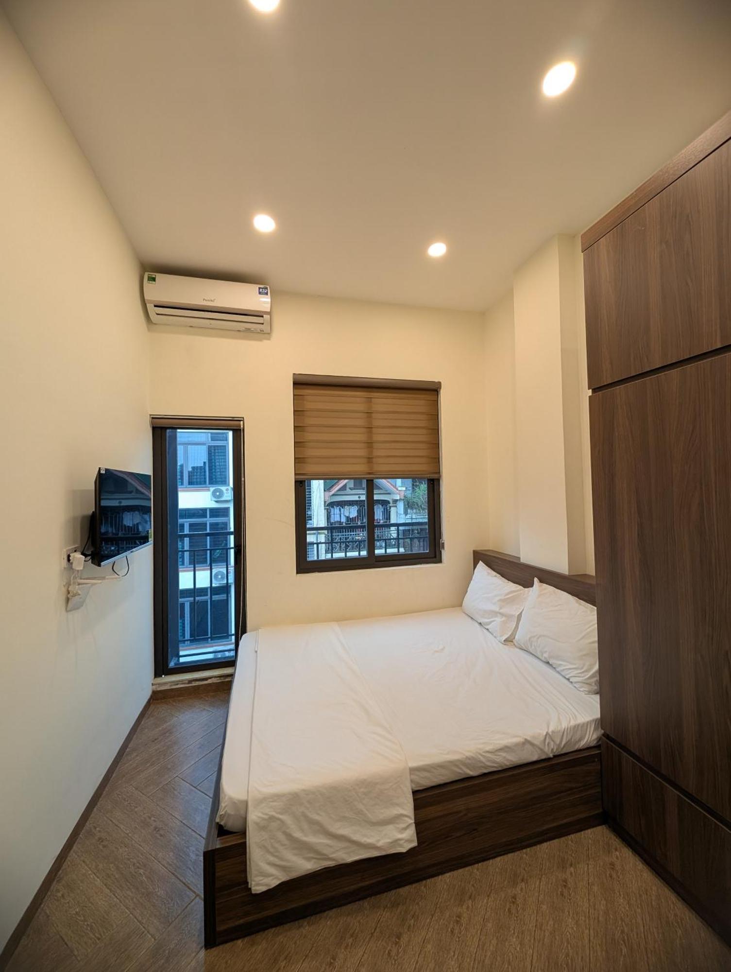 Era Apartment 158 Nguyen Khanh Toan Hanoi Esterno foto