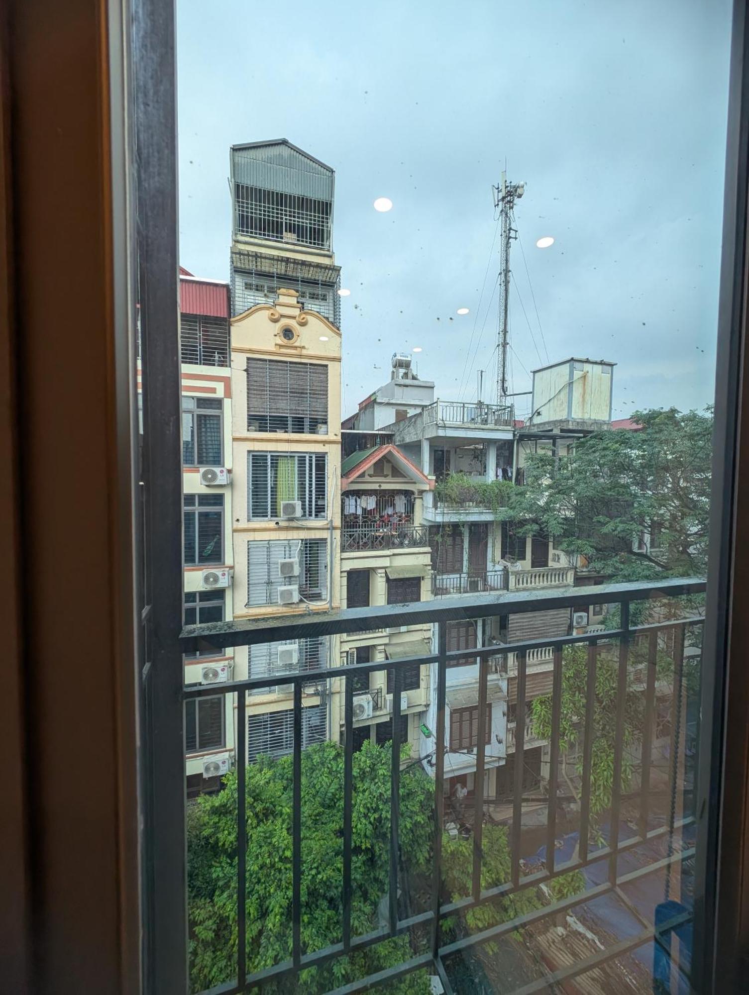 Era Apartment 158 Nguyen Khanh Toan Hanoi Esterno foto