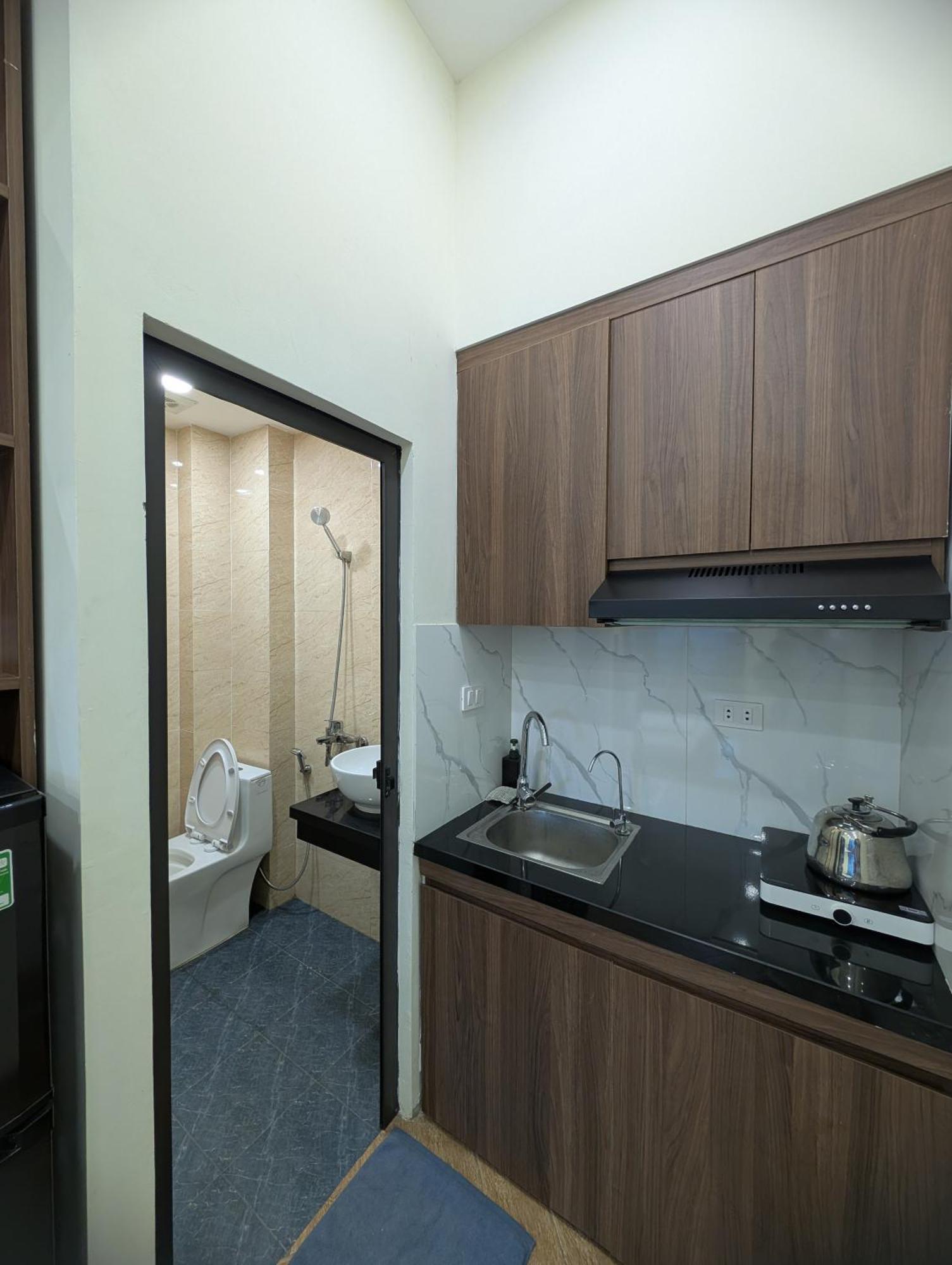 Era Apartment 158 Nguyen Khanh Toan Hanoi Esterno foto